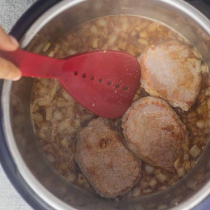 Eye of round steak in peppercorn sauce (Instant Pot) Nashi Food!