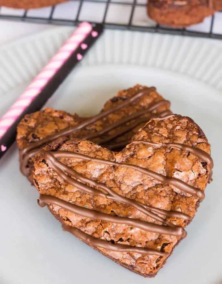 heart shaped brownies with chocolate drizzle